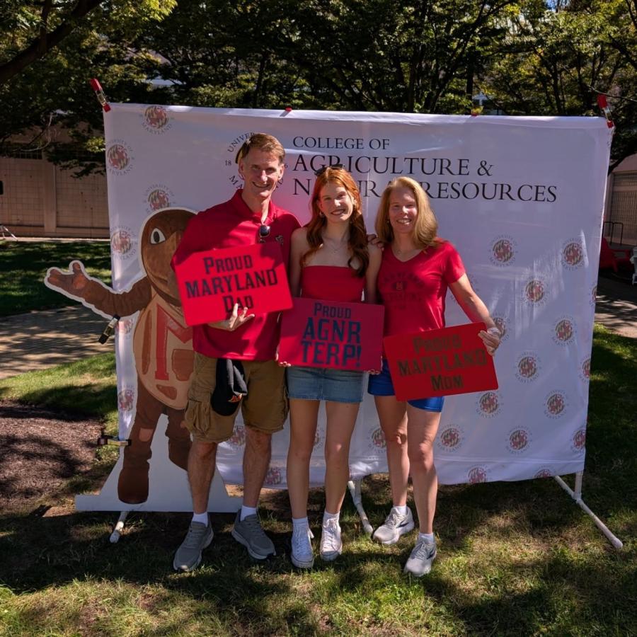 Fall tailgate attendees